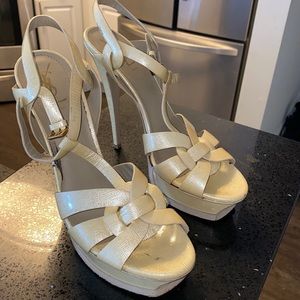 YsL Tributes Sandals glossy beige